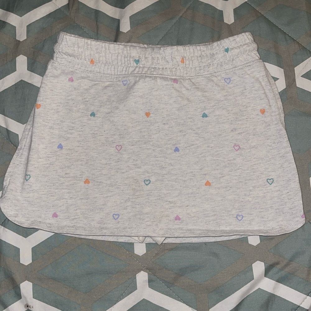 Oshkosh Skort with hearts 🩷💙🧡